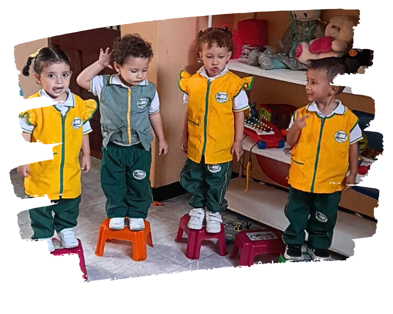 Post Instagram Rebajas Descuento Promoción Temporada Código Vuelta al cole Infantil Ilustración Escolar Colorido (2000 x 1080 px) (1800 x 1080 px) (4)